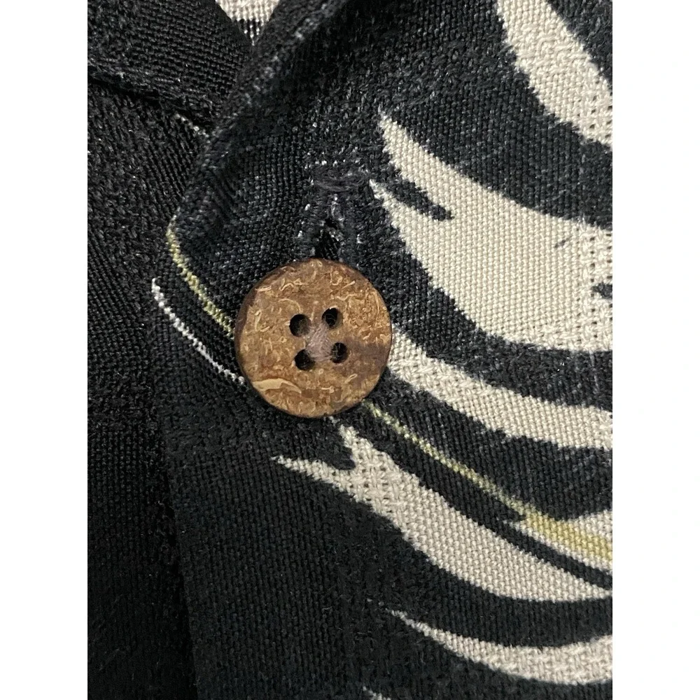 Tommy Bahama Shirt‎ XL Black Tropical 100% Silk Button Up Short Sleeve Feathers